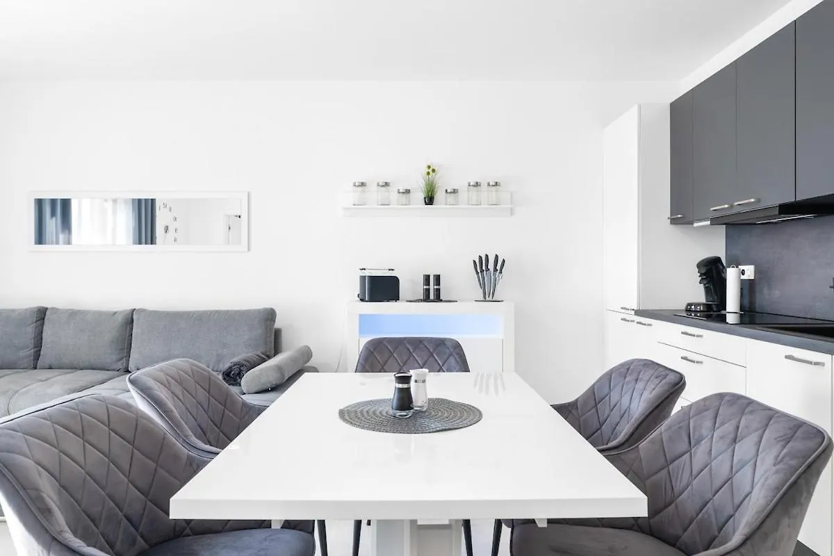 Casa Bella Apartment Tar-Vabriga 0*,  Croatia